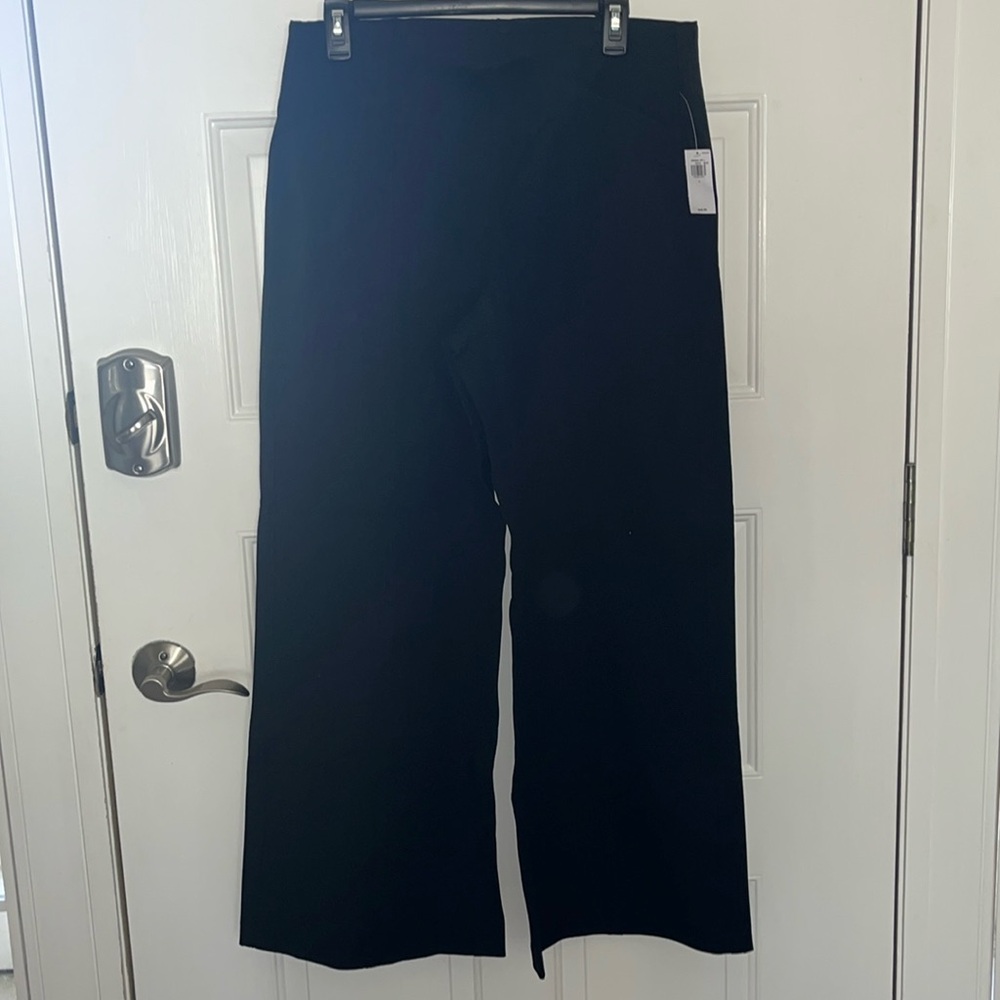 Old Navy black Pixie Wide leg pants, Large, new with tag